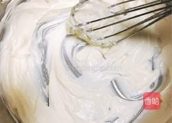 浪漫 高颜值 樱花酸奶慕斯蛋糕 戚风夹层 送给爱人的做法图解2