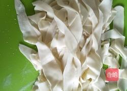 饺子皮版油泼面的做法图解5