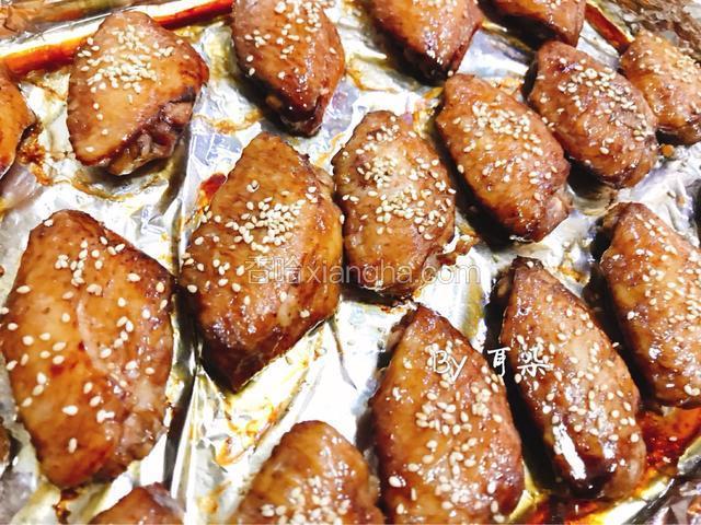撒芝麻 继续烤15分钟即可