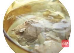 大骨海参汤的做法图解3