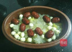 冰糖莲子银耳羹的做法图解7