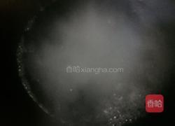 青瓜皮蛋瘦肉汤的做法图解5