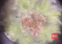 青瓜皮蛋瘦肉汤的做法图解7