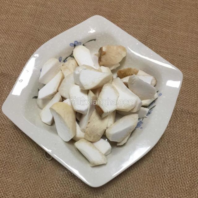 杏鲍菇切滚刀块