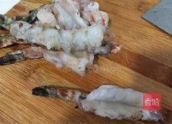 蒜蓉粉丝蒸大虾的做法图解3