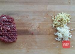 肉沫盖浇豆腐的做法图解1