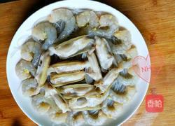 蒜蓉粉丝蛏子蒸虾仁的做法图解5