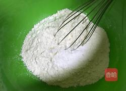 不用发酵的鸡蛋小馒头的做法图解2