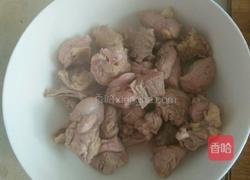 鸭肉磨芋的做法图解1