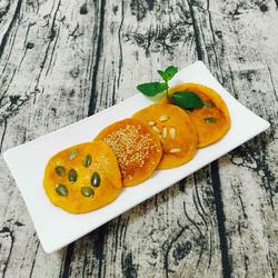 坚果仁南瓜饼的做法[图]