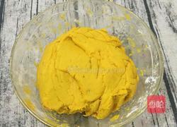 坚果仁南瓜饼的做法图解10