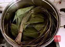 小枣糯米三角粽的做法图解3