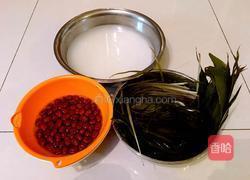 小枣糯米三角粽的做法图解4