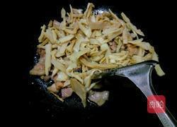 五花肉炒竹笋的做法图解5