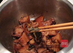 电饭锅话梅红烧肉的做法图解7