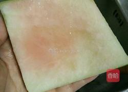 清爽小炒西瓜皮的做法图解3