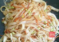 斋炒河粉的做法图解7