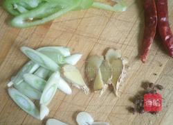 酸辣土豆胡萝卜丝的做法图解2