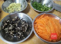 鸡丝春卷的做法图解1