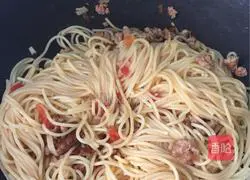 Illustration of how to make spaghetti with meat sauce 5