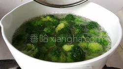 炒西兰花的做法图解5
