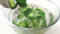 炒西兰花的做法图解6