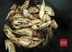 土豆闷鸡翅尖的做法图解5