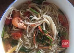 河虾番茄笋干面的做法图解4