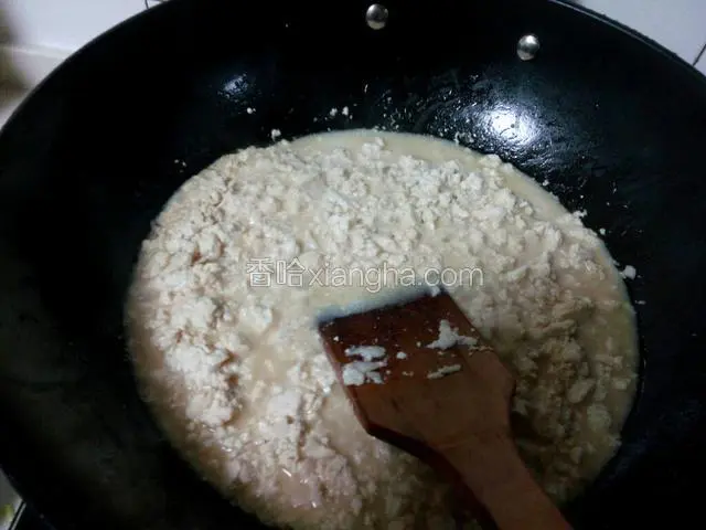 加少许水略煮一下。