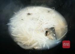 萝卜丝鲫鱼汤的做法图解6