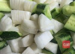 酸甜带辣萝卜黄瓜脆的做法图解3