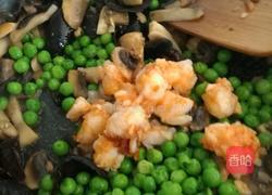 豌豆虾仁炒口蘑的做法图解11