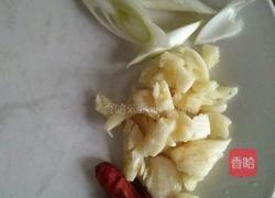 爆炒鱿鱼须的做法图解2