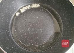 彩蔬炒虾仁的做法图解8