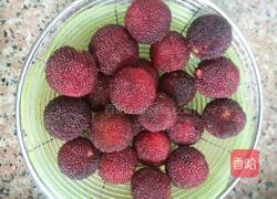 杨梅雪碧饮的做法图解2