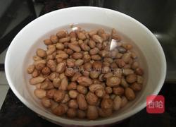 砂锅【花生炖猪脚】的做法图解2