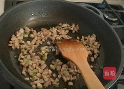五花肉炒紫豇豆的做法图解6