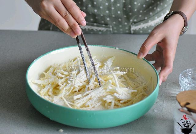 搅拌均匀