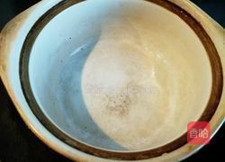 腊味煲仔饭 四川腊肉锅巴饭的做法图解1