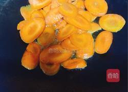 炒胡萝卜的做法图解2