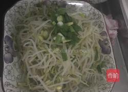凉拌绿豆芽的做法图解4