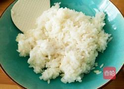 红肠饭团的做法图解2