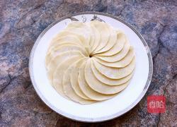 香菇肉馅蒸饺的做法图解7