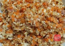 香菇胡萝卜玉米水饺的做法图解2