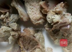 酱卤排骨的做法图解1