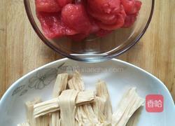 番茄炒腐竹的做法图解2