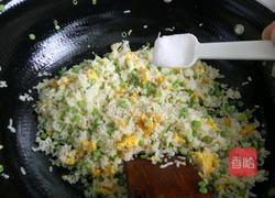豇豆蛋炒饭的做法图解5