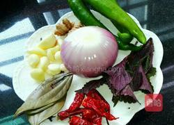 黄焖鳝段的做法图解2