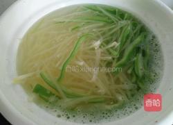凉拌麻辣土豆丝的做法图解5