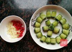 酸辣黄瓜卷的做法图解2